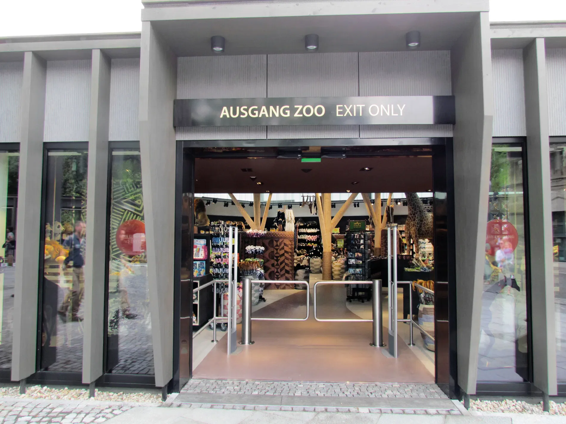 Automatik Schwenktüren