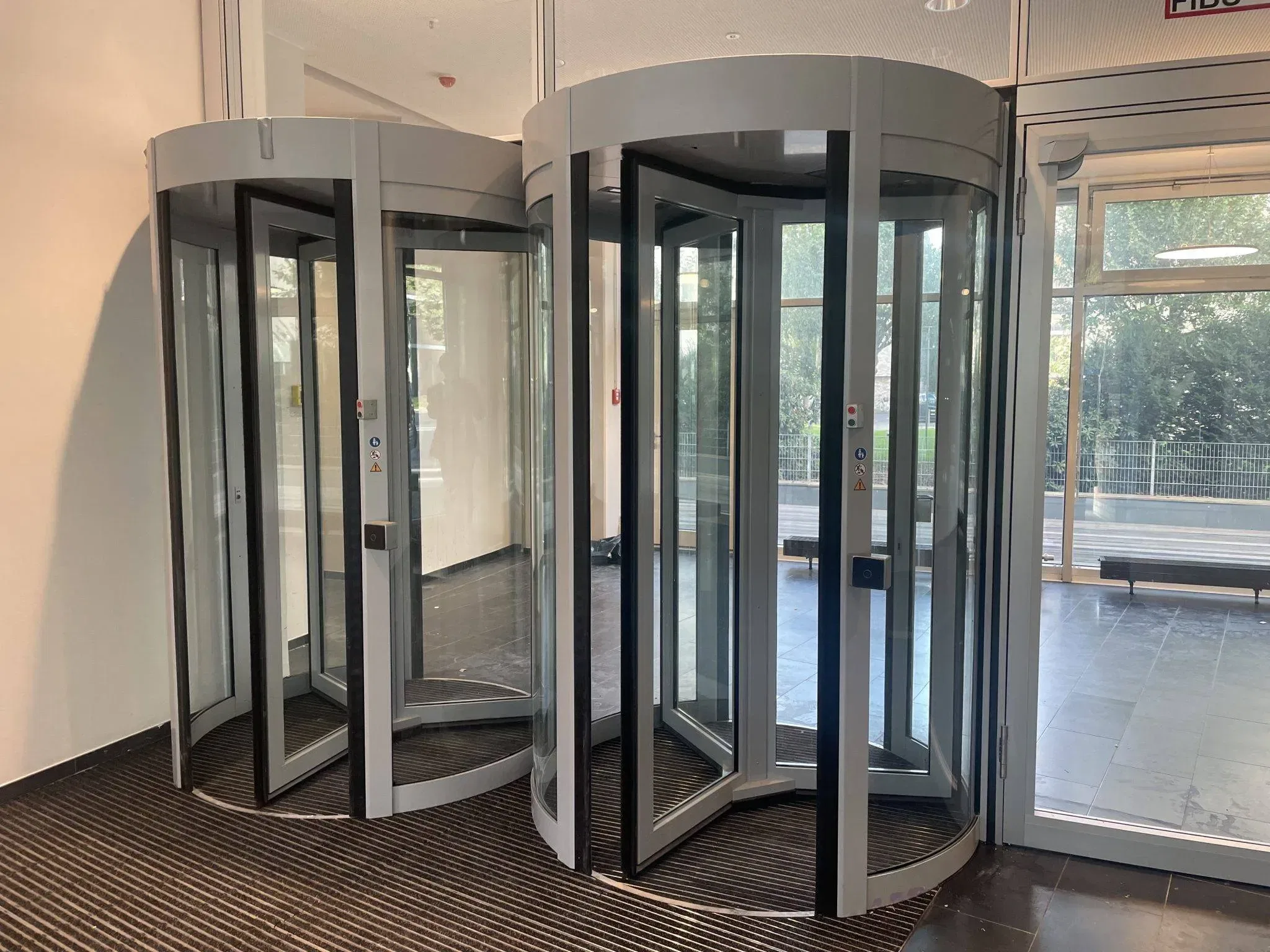 Weniger Zugerscheinungen und effizienter Umgang mit dem Eingangsbereich