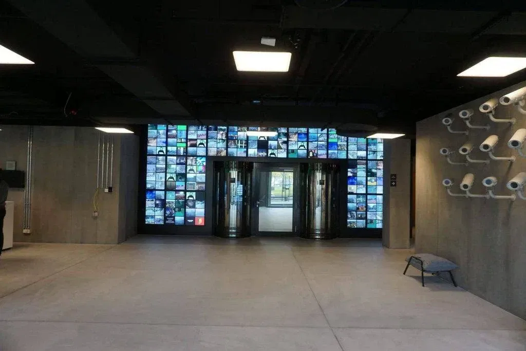 Sicherheitsdrehtüren für hohen Personenfluss bei geregeltem Zugang